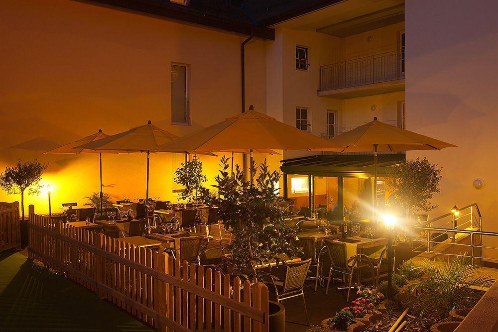 Vich Hotel Restaurant La Croix Verte المظهر الخارجي الصورة
